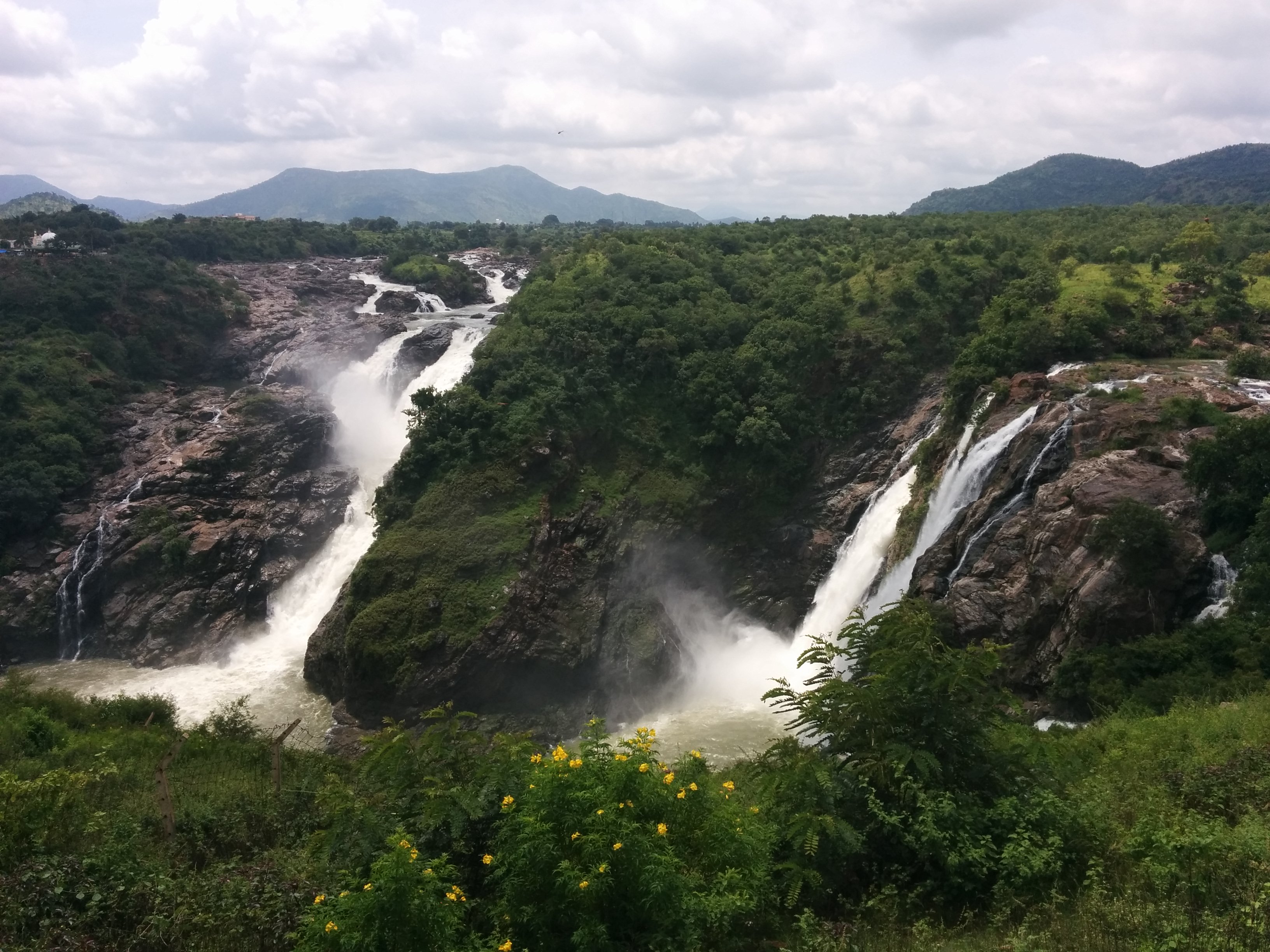 savaari-jog-falls-first-stop