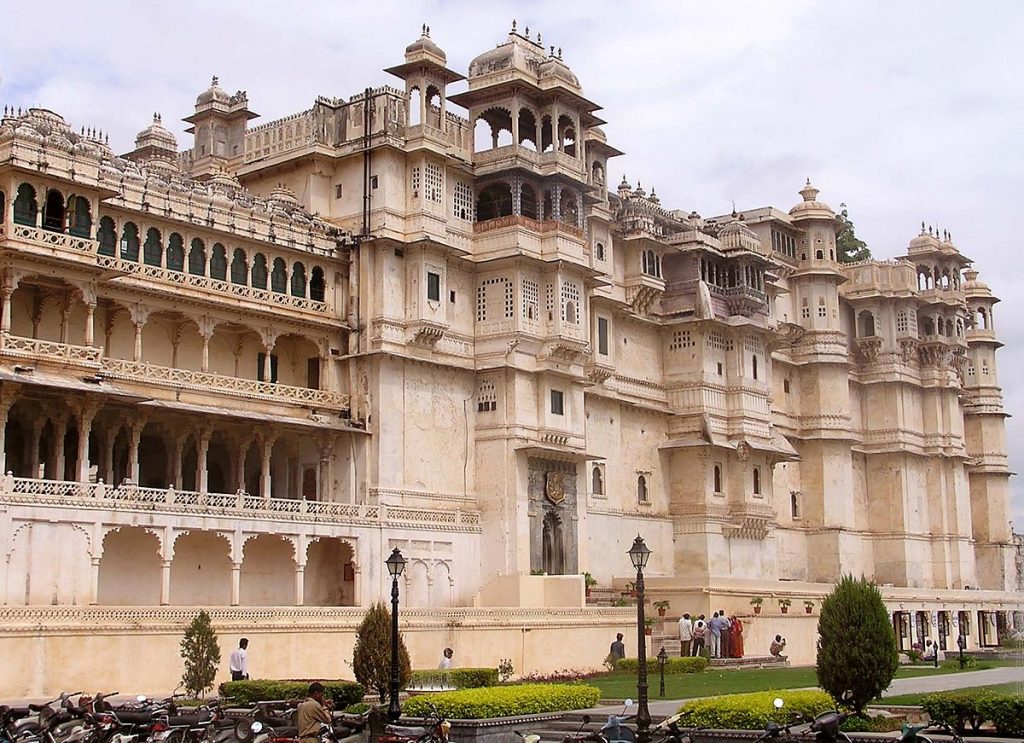 Udaipur-city-palace-rajasthan-roadtrip