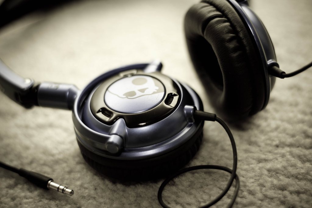 savaari-headphones-essentials