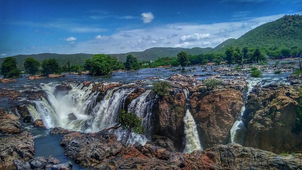 Short Road Trips from Bangalore - Hogenakkal Falls
